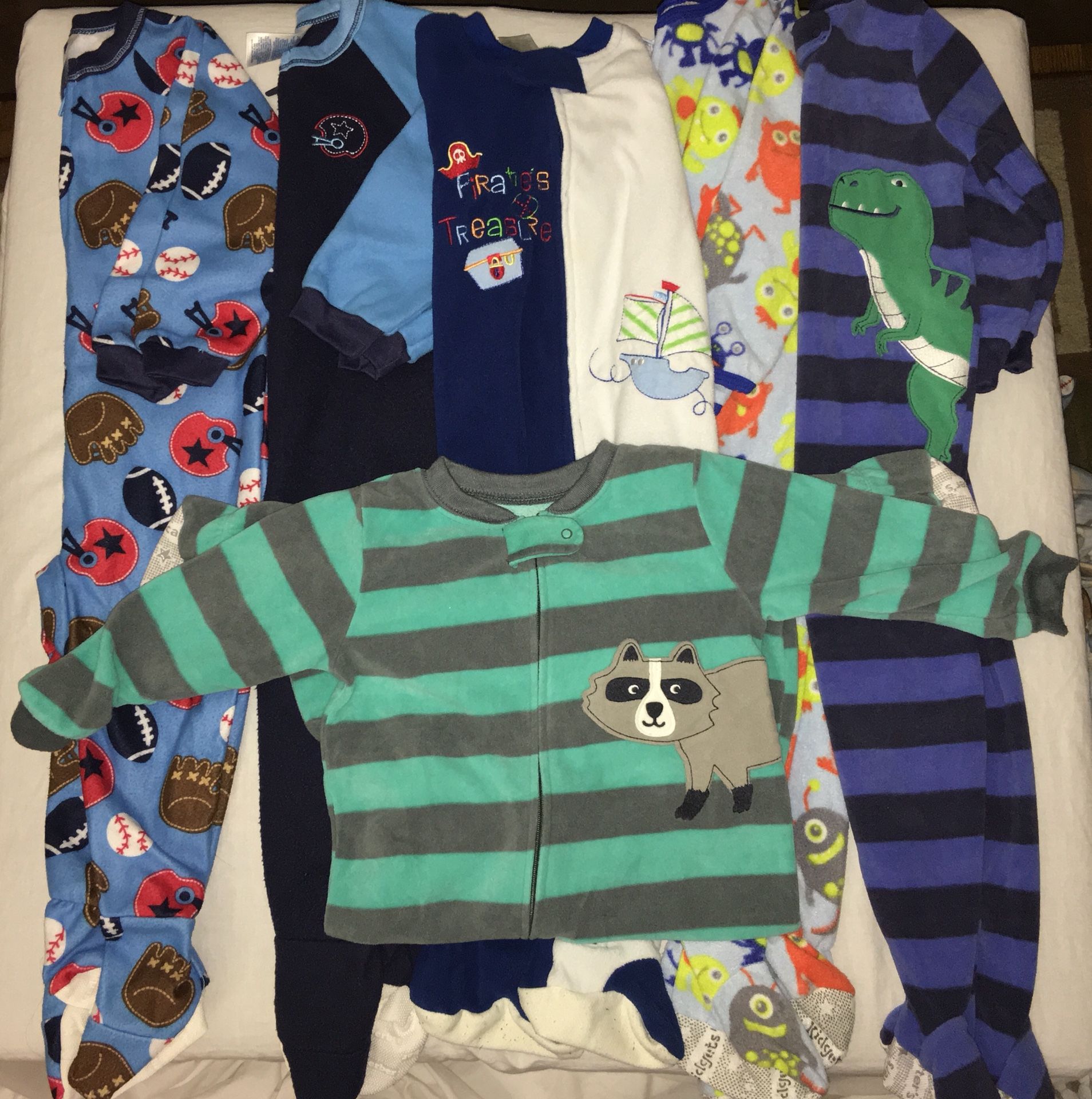 24mos boy footies