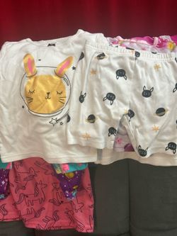Girls size 24 months Carter’s bunnies pj’s