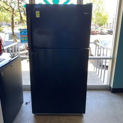 WHIRLPOOL  Black Refridgerator/Freezer