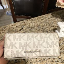Michael Kors Wallet 