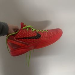 Kobe Reverse Grinch Size 10.5