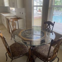 Casual Dining Room Table And Chairs