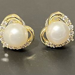 Heart Shape Fresh Water Pearl Earrings