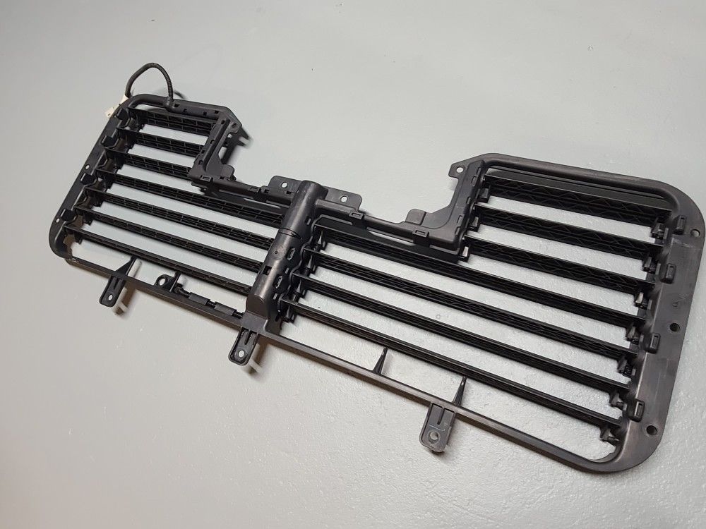 Genuine GM Front Bumper Shutter (contact info removed)4