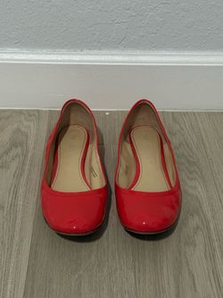 Vera Wang Patent Flats - Coral Size 9