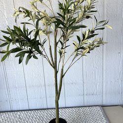 New Artificial Olive Tree,4FT Tall Modern Large Fake Plant Decor,Faux Olive Tree with Natural Wood Trunk and Lifelike Fruits for Living Room,Entryway,