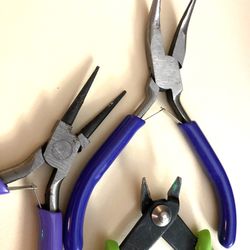 Set Of 3 Pairs Of Pliers For Crafts And More
