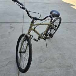 3.9 stars out of 262 reviews
(3.9)|
262
Huffy 27.5" Parkside Comfort Bike, Fits Riders 5'0"+, Sage Green,