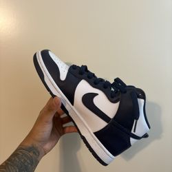 NIKE DUNK Size 9