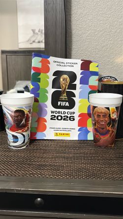 World Cup panini unfilled and lamine yamal and Davies  unused cups