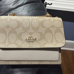 Coach Beautiful Beige And White Purse