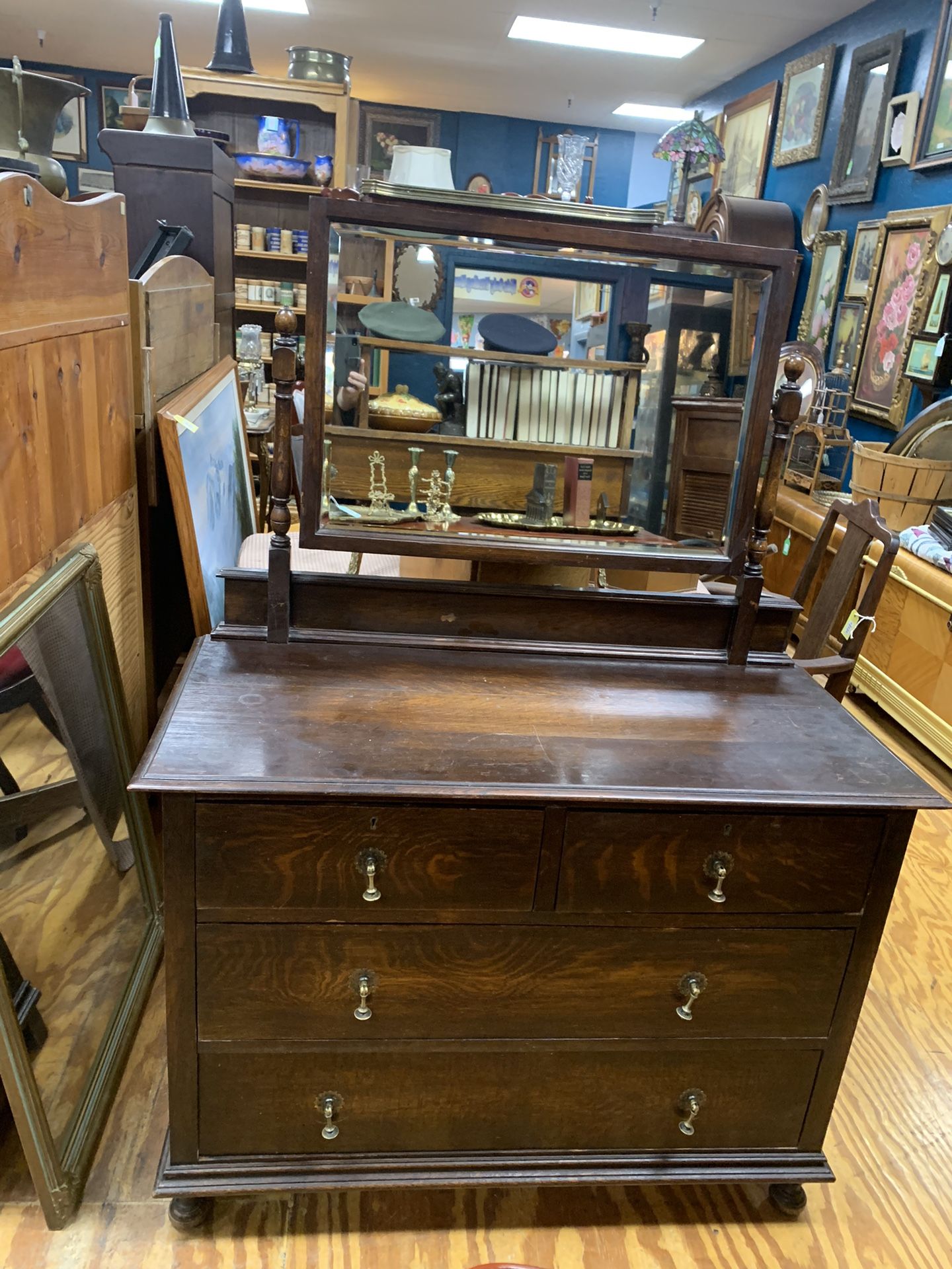 Antique 4 Drawer Dresser With Mirror