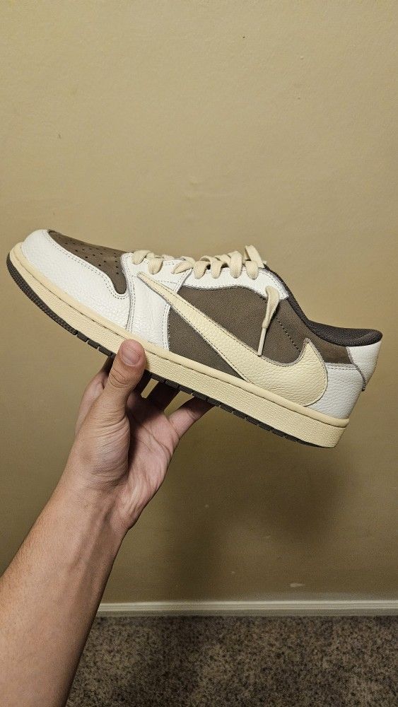 Travis Scott x Air Jordan 1 Retro Low OG 'Reverse Mocha'