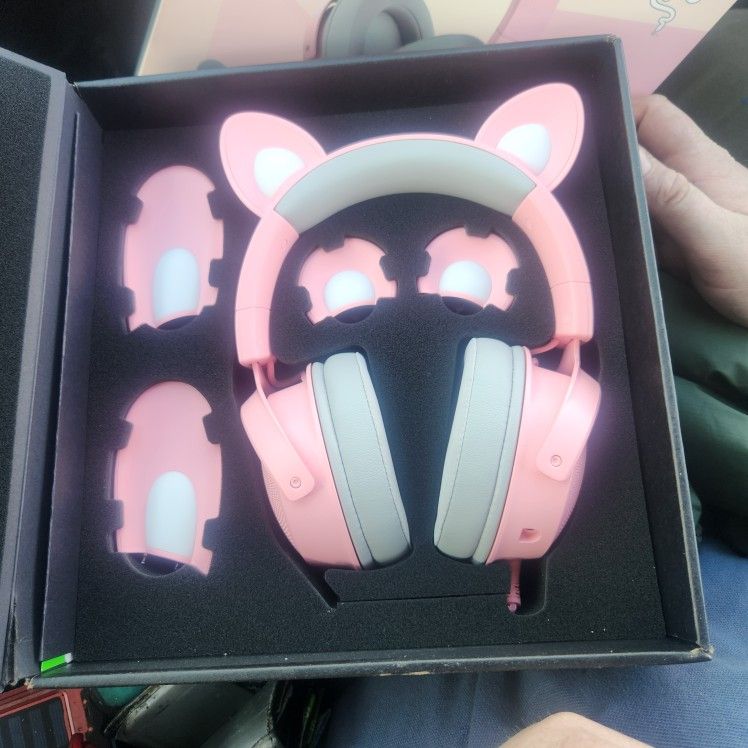 Razer Kraken Kitty V2 Pro Wired Gaming Headset