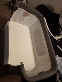Bedside sleeper, bassinet, adjustable height