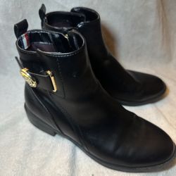 Tommy Hilfiger Women's Rezin2 Fashion Boot (Size 7)