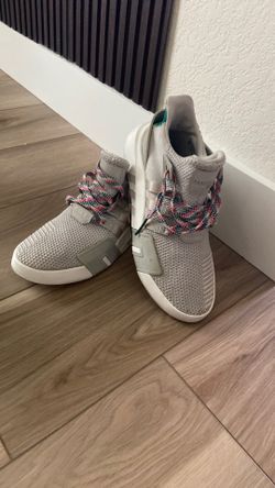 Adidas men’s shoes size 10