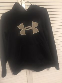 Boys medium under armour hoodie