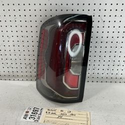 2016 2018 GMC SIERRA 1500 LEFT SIDE LED TAIL LIGHT OEM 