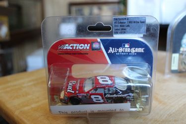 Dale Earnhardt, Jr. 2005 #8 Budweiser/MLB All-Star Game 1:64 Action Diecast