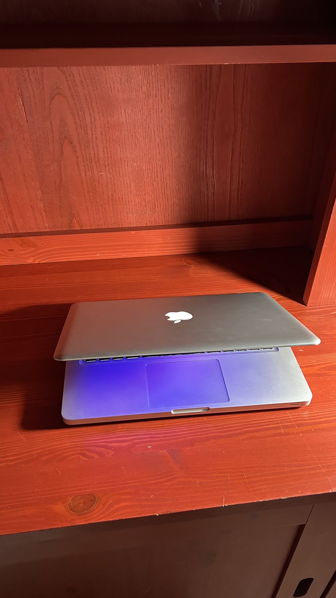 Apple MacBook Pro 13” I5/8GB/256GB SSD $140