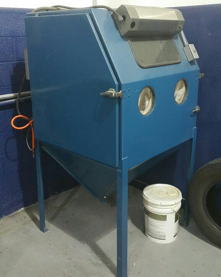 Zero Products BNP-250 Wet Blast Sandblasting Cabinet