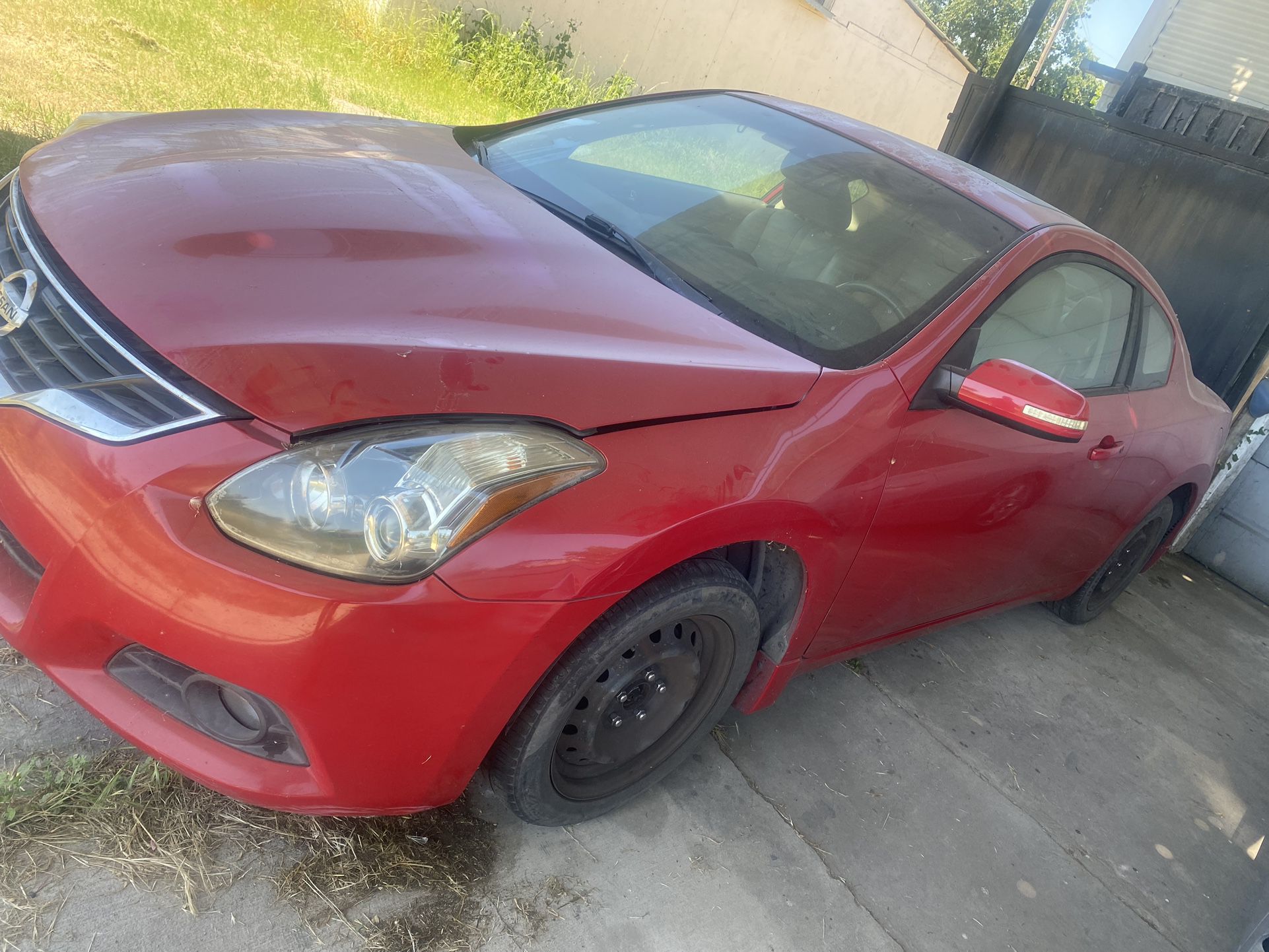 Nissan Altima 2.5 Coupe 