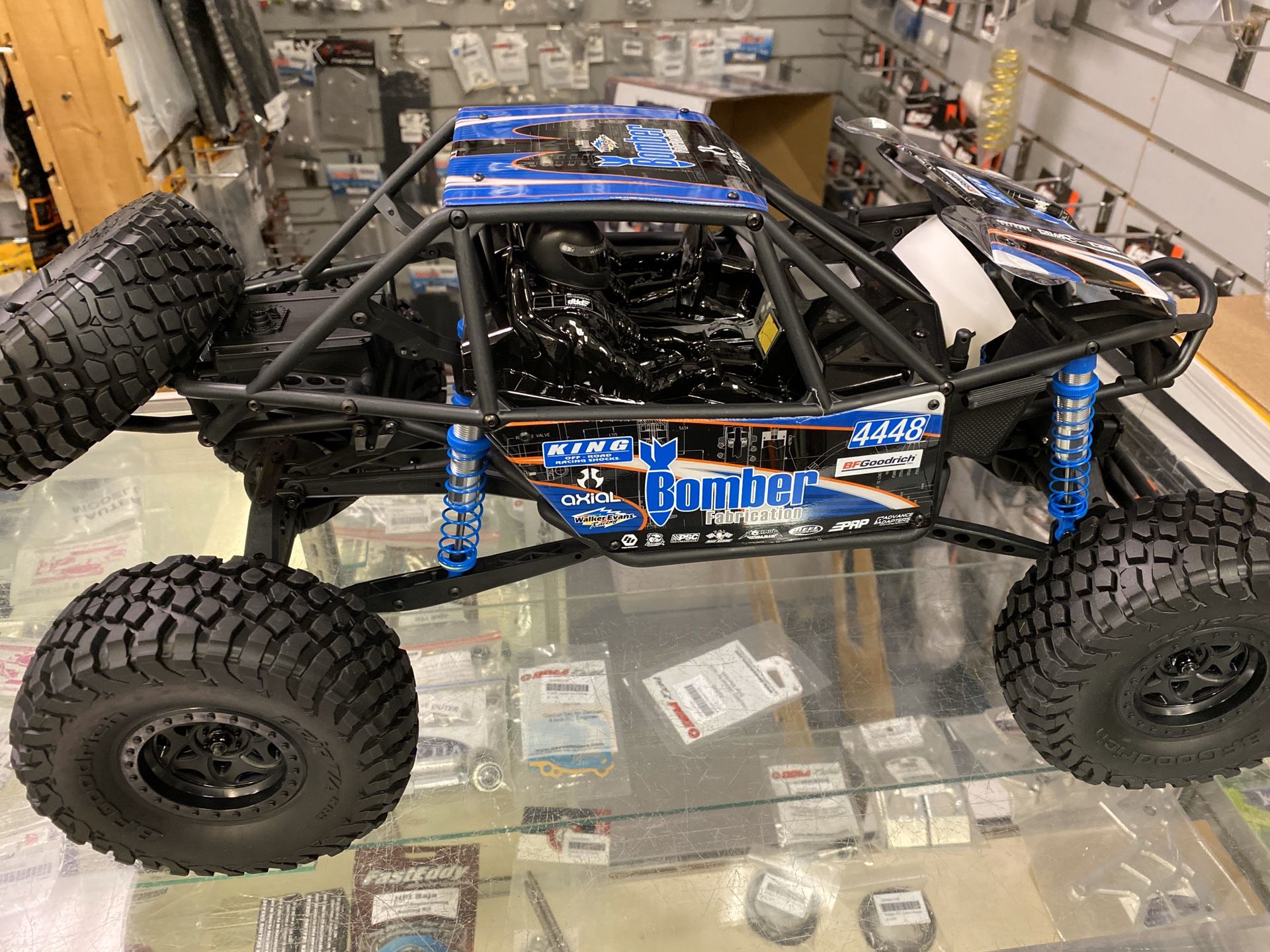 Axial Bomber 10rr