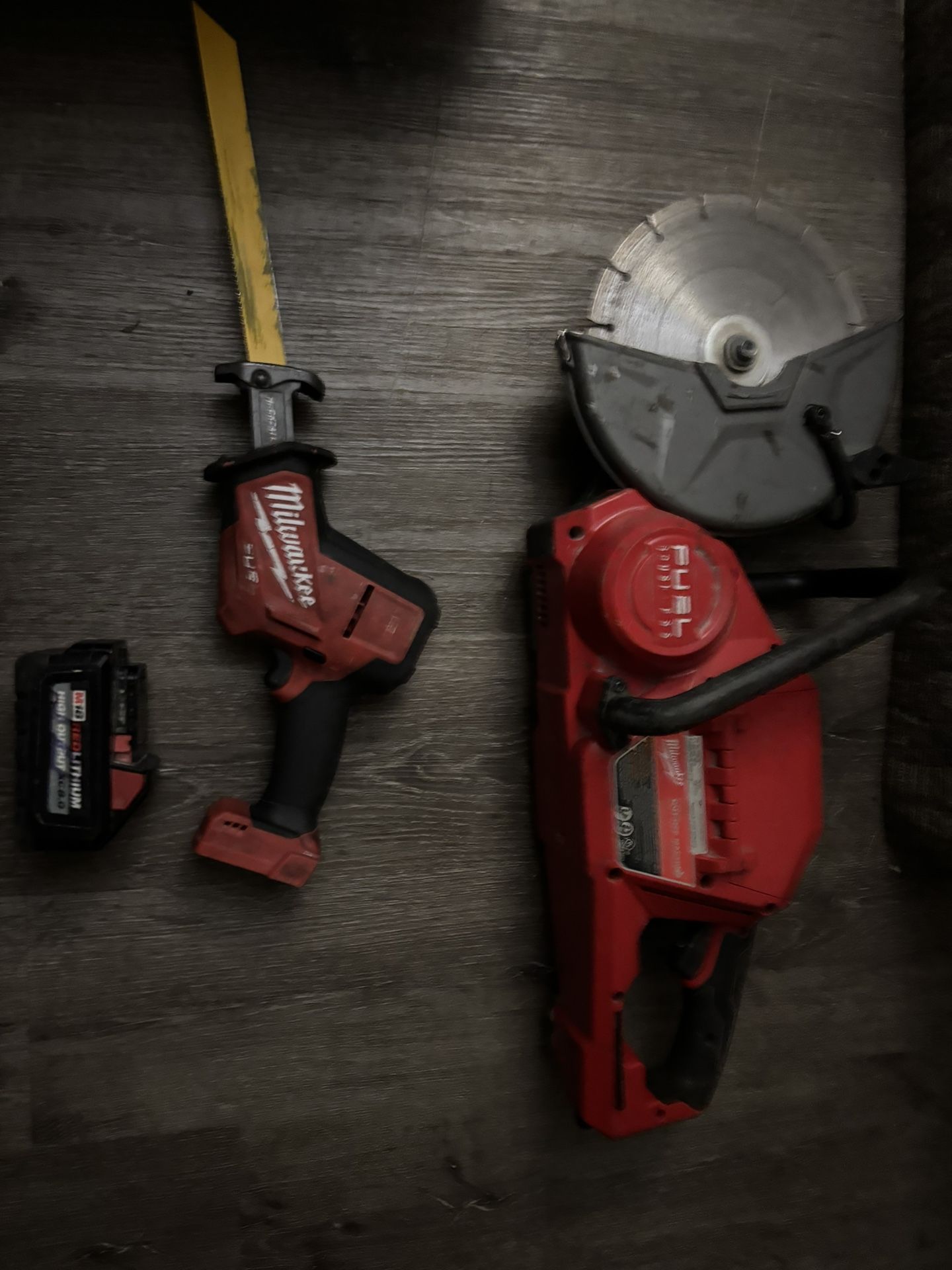 Milwaukee Tools 18v Concrete Saw And Hack Saw