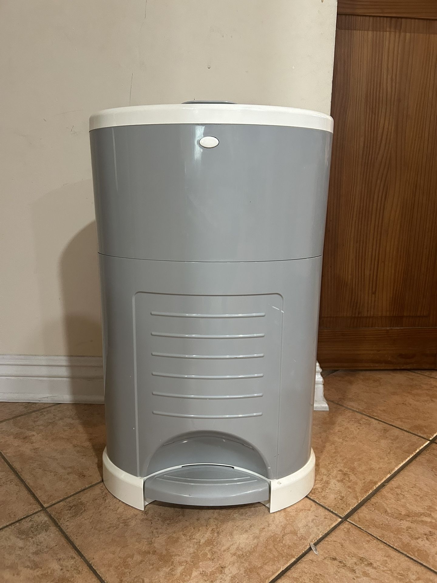 Dekor Diaper Pail 