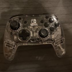   Nintendo Switch Pro Controller 