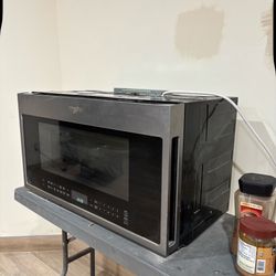 Whirpool Microwave Air Fryer Combo