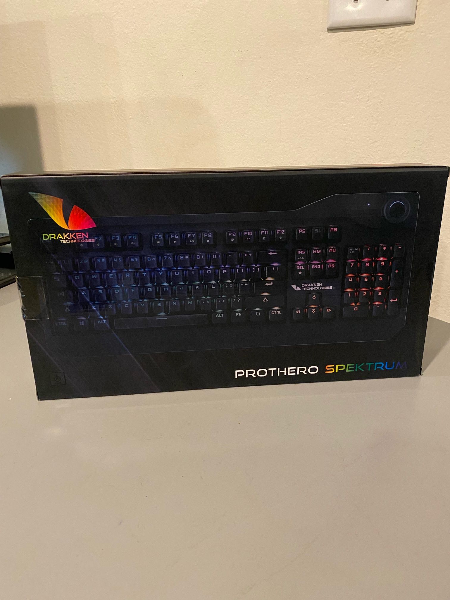 Drakken Prothero Spektrum Backlit gaming keyboard $10 Each