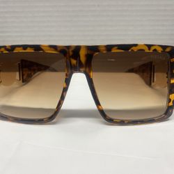 Versace With Dust Bag & Cloth   Pick Up Turney Rd