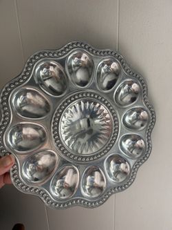 Flutes & Pearls Egg Tray