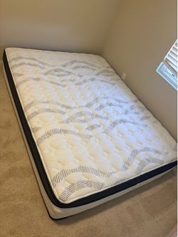 Queen Mattress - $50 OBO