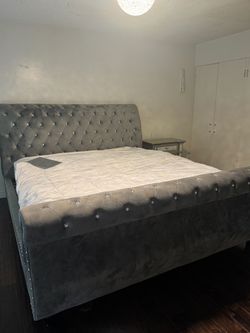 Amazing High Quality King Bed