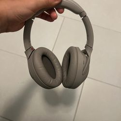 Gray Sony WH-1000XM4 Headphones