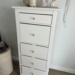 5 Drawer Tall Dresser In White Wash