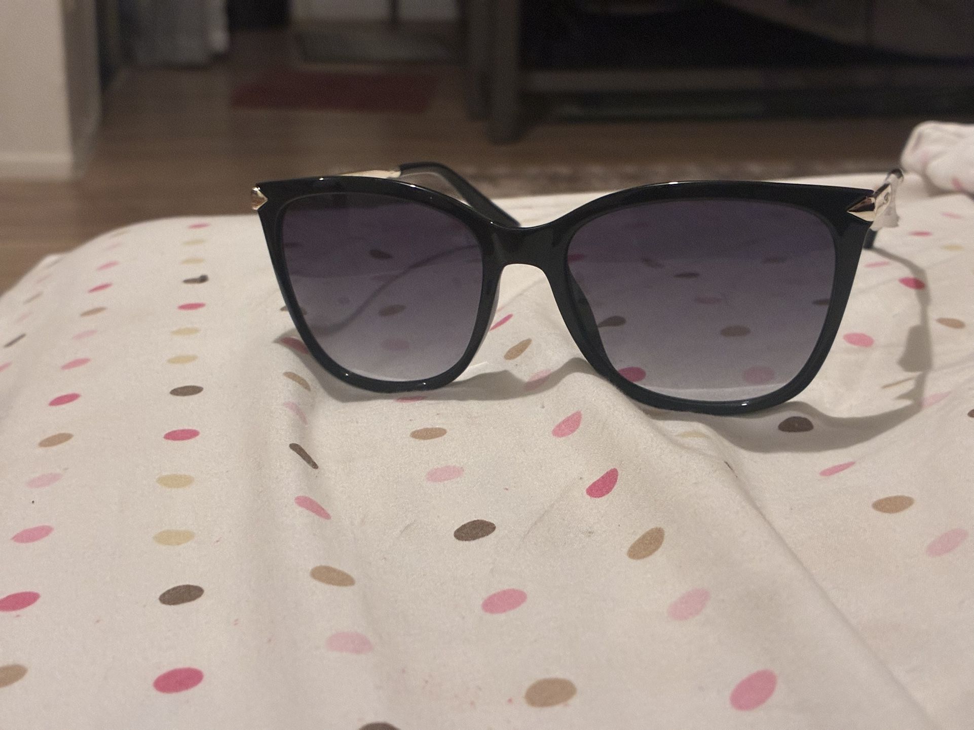Guess Sunglasses 