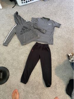 Boys Youth 6/7 Lot Adidas Nike Under Armor Sweatpants Sweatshirt and Shirt