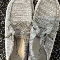 Maui & Sons Men’s Beach Loafers