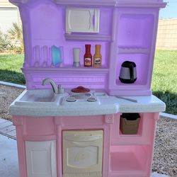 Step2 Little Bakers Play Kitchen