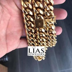 New 18k Yellow Gold Cuban Link Chain And Bracelet 