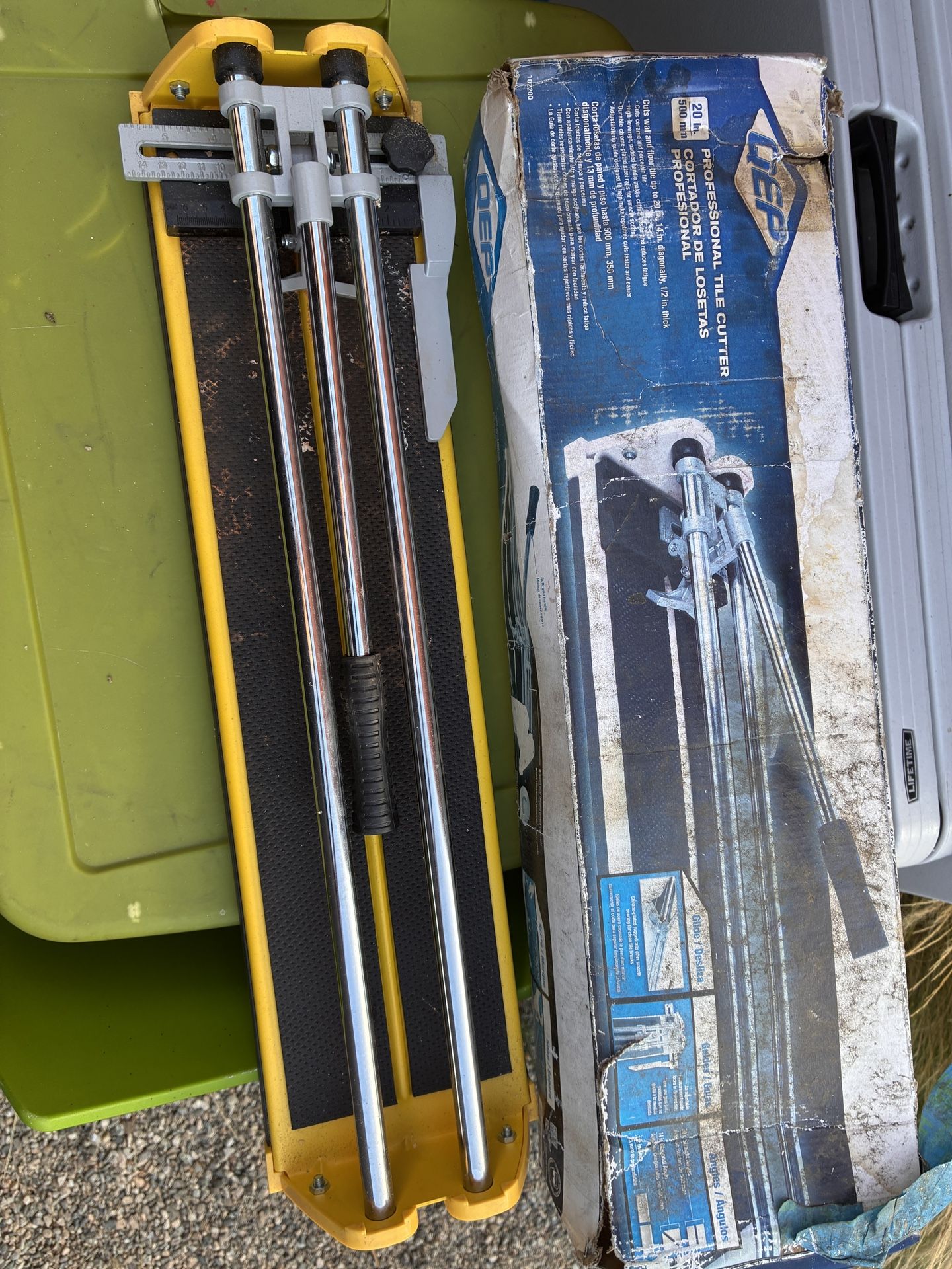SKIL tile saw + QEP tile cutter - FREE