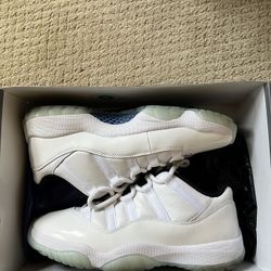 Air Jordan 11 Low