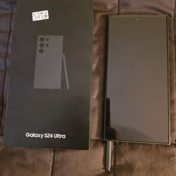 Samsung Galaxy S24 Ultra 256GB Titanium – Excellent Condition – $800