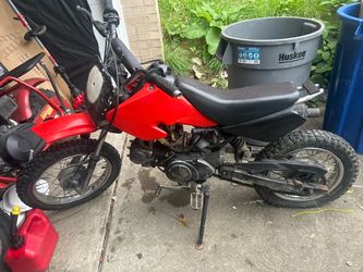 Tire is flat but getting fixed soon when its fixed it will go up to 300 SO BUY IT NOW!! /Red Dirt Bike Mini Motorcycle