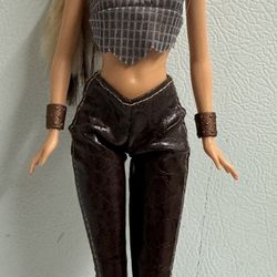 Shakira Mattel Doll Ultra Rare 1999 Edition 
