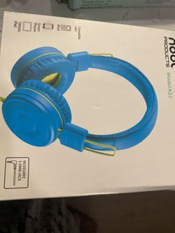 [Foldable Wireless Noise Cancelling Headphone]